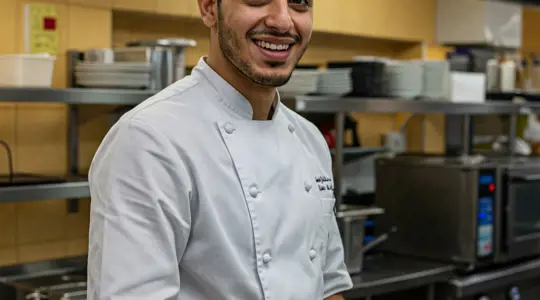 مساعدو الطباخون.jpg